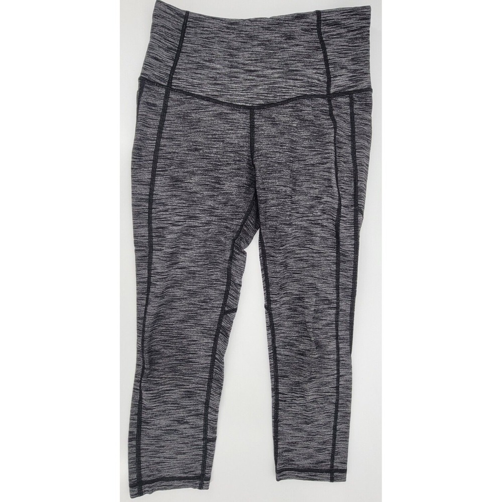 VICTORIA'S SECRET SPORT Women's Size Medium Mid Rise Black/Gray Capri Leggings - Picture 1 of 8